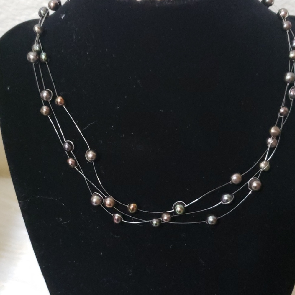 4 for $20🎀 Simple faux pearl like necklace